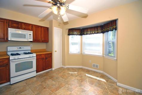 21 Rosewood Court Sayreville NJ 08872