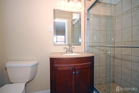 21 Rosewood Court Sayreville NJ 08872