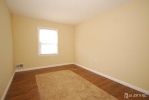 21 Rosewood Court Sayreville NJ 08872