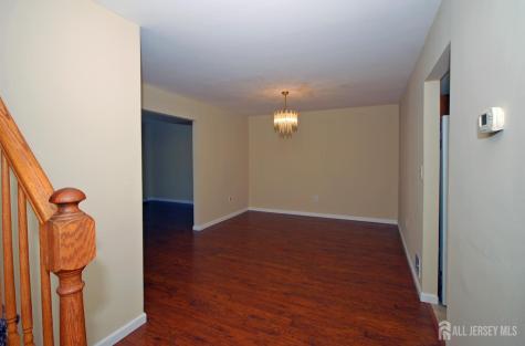 21 Rosewood Court Sayreville NJ 08872