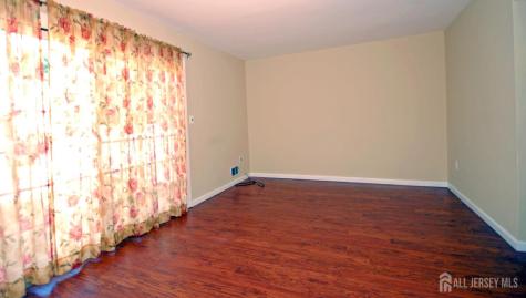 21 Rosewood Court Sayreville NJ 08872