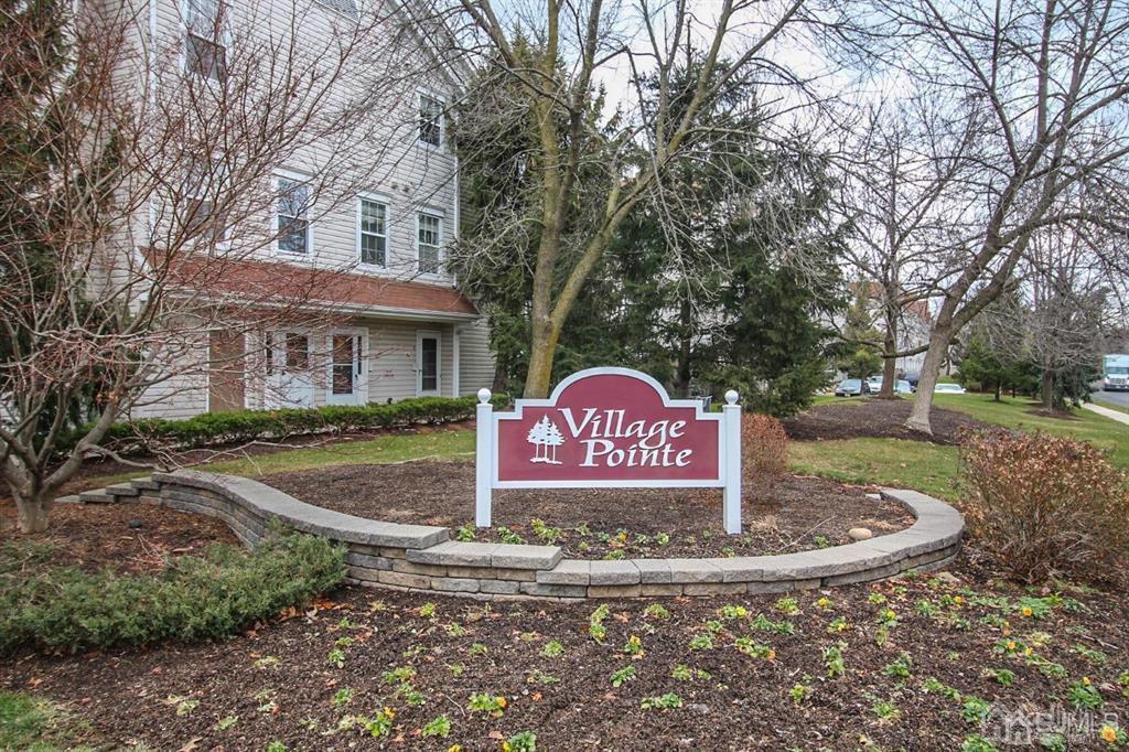 63 Prestwick Way Edison NJ 08820