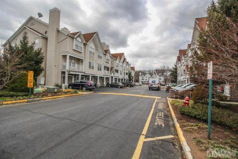 63 Prestwick Way Edison NJ 08820