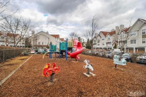 63 Prestwick Way Edison NJ 08820