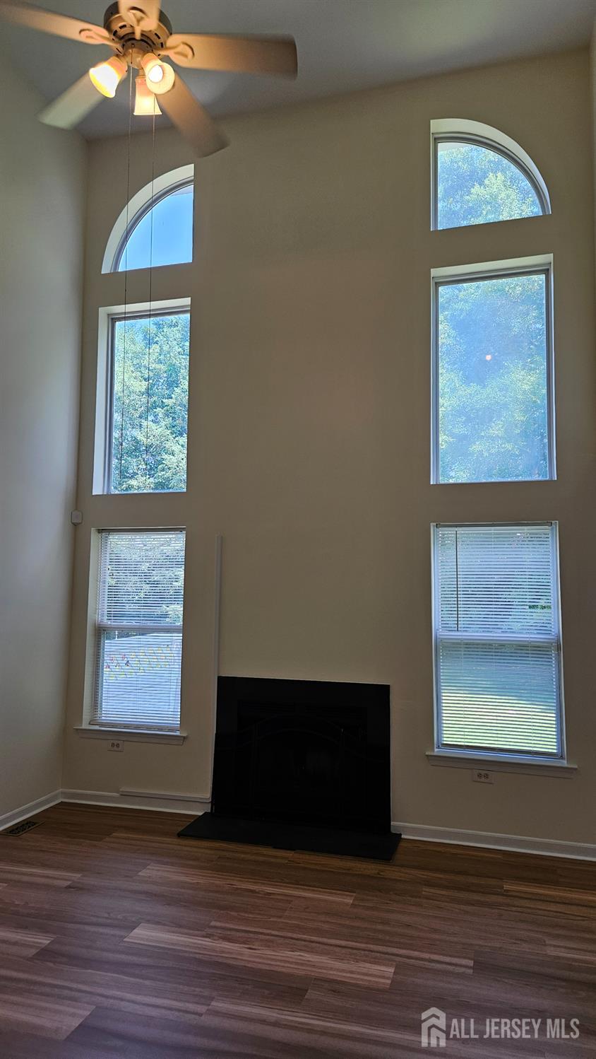 405 Cobblestone Court South Brunswick NJ 08852