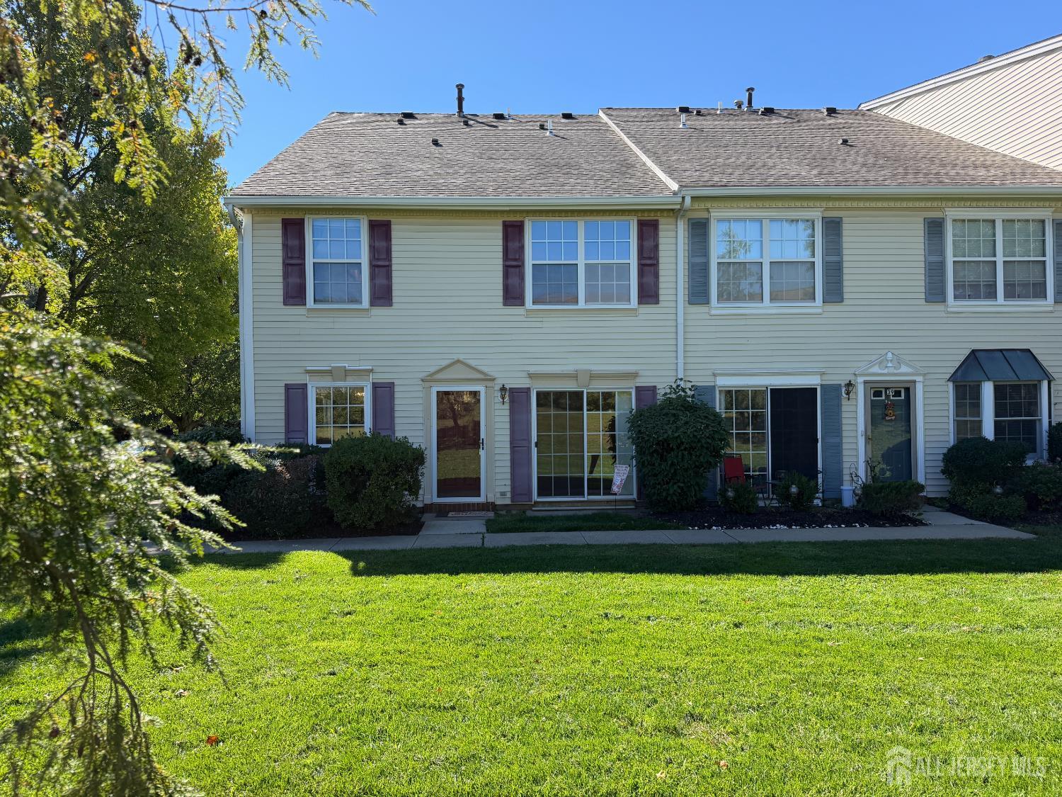41 Lehavre Court Hamilton NJ 08619