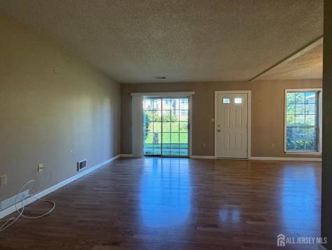 41 Lehavre Court Hamilton NJ 08619