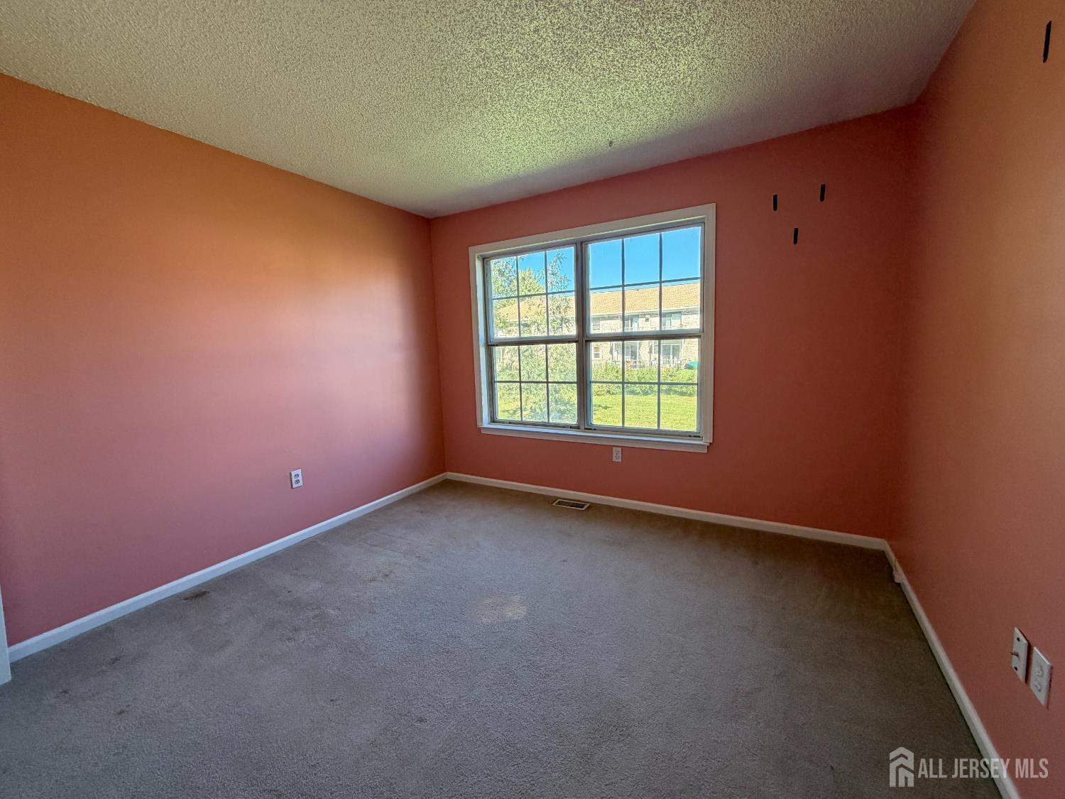 41 Lehavre Court Hamilton NJ 08619