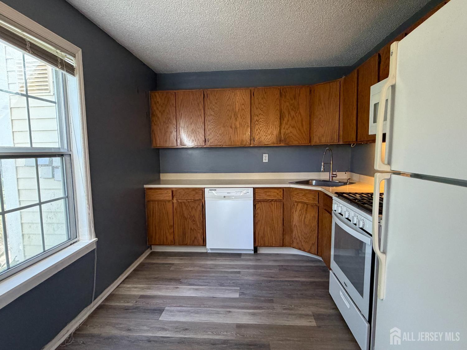 41 Lehavre Court Hamilton NJ 08619