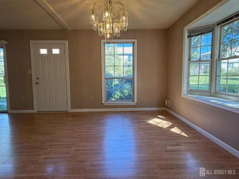 41 Lehavre Court Hamilton NJ 08619