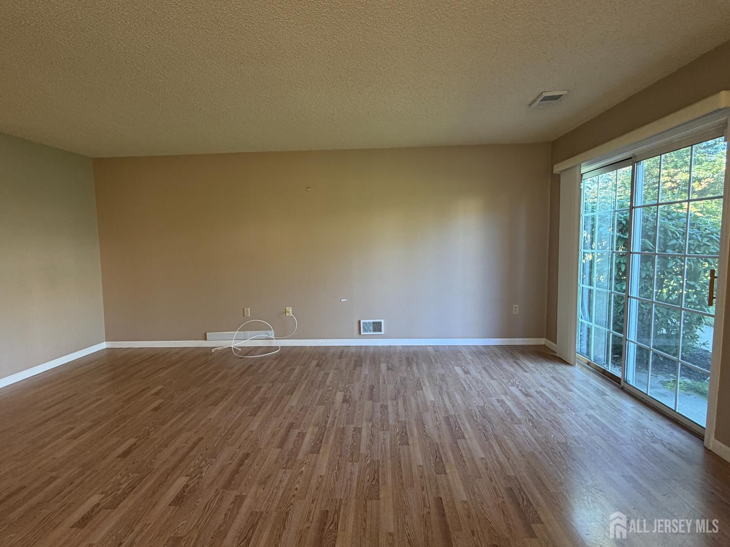 41 Lehavre Court Hamilton NJ 08619