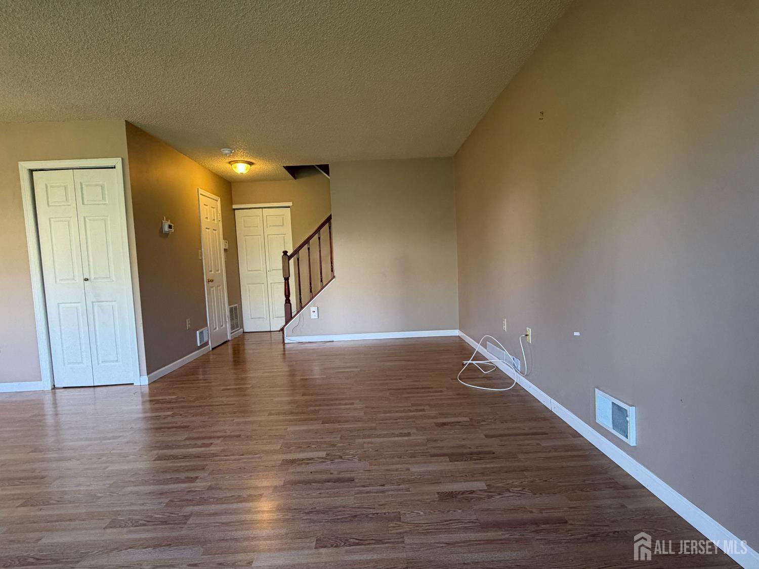 41 Lehavre Court Hamilton NJ 08619