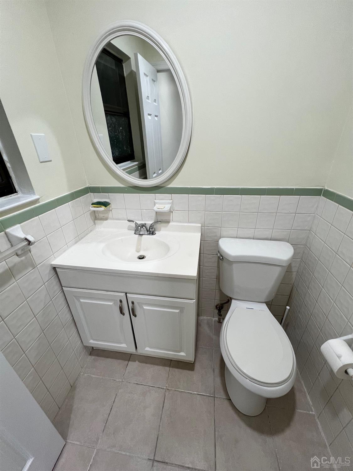 1103 N Oaks Boulevard North Brunswick NJ 08902