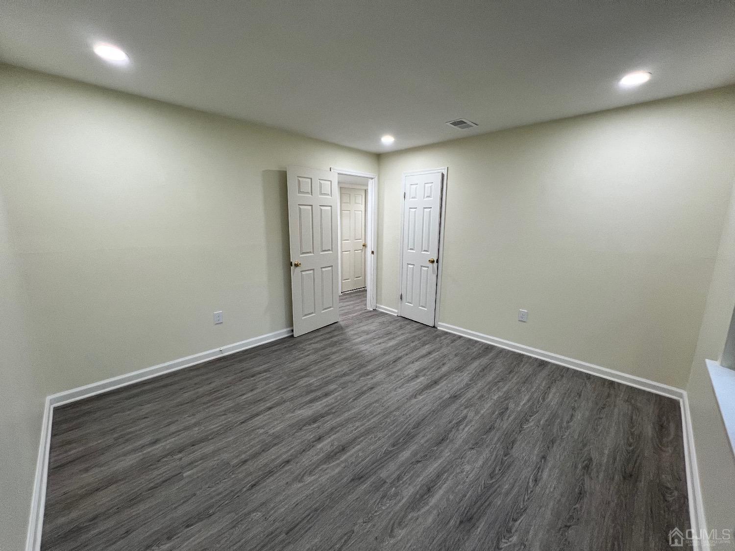 1103 N Oaks Boulevard North Brunswick NJ 08902