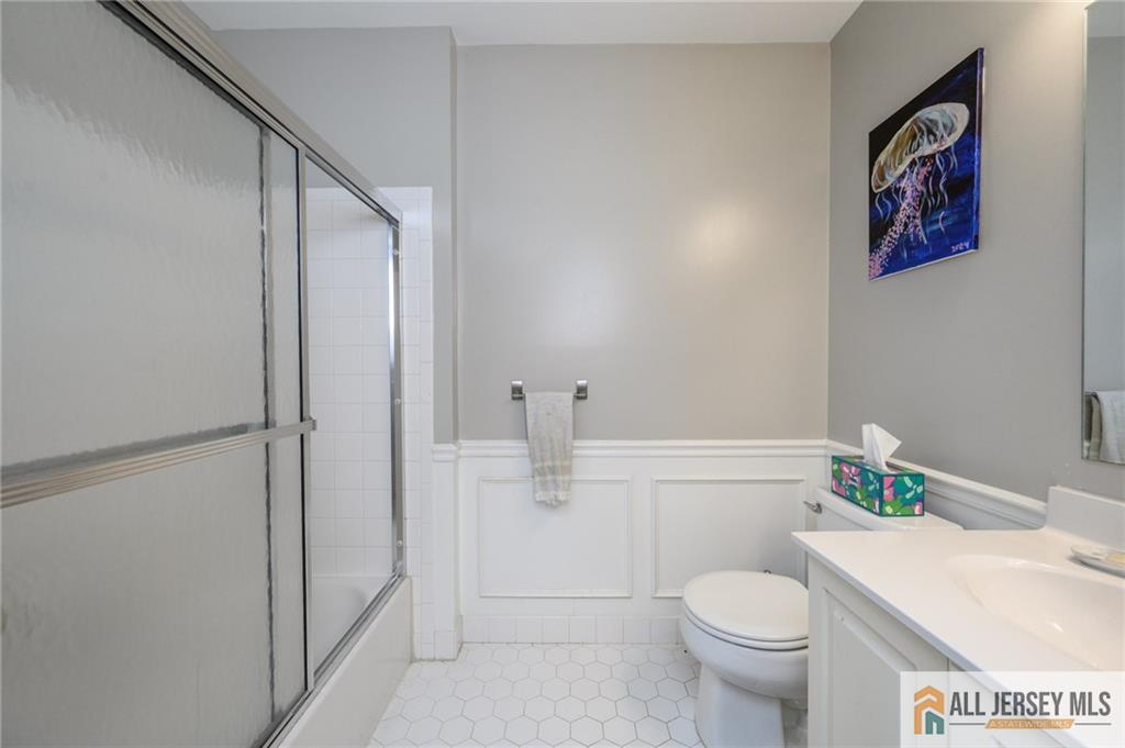 60 Waugh Court Bridgewater NJ 08807