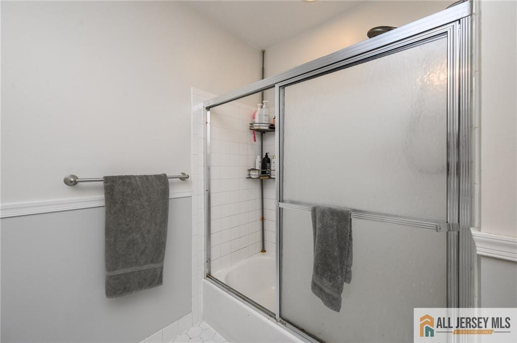 60 Waugh Court Bridgewater NJ 08807