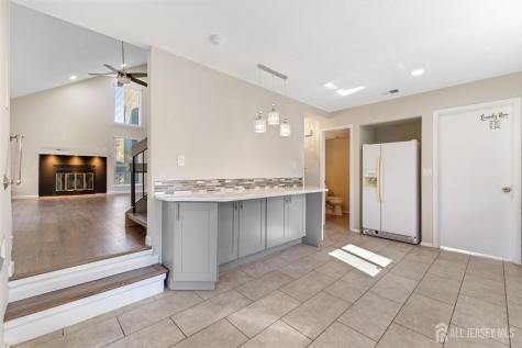 496 Westgate Drive Edison NJ 08820