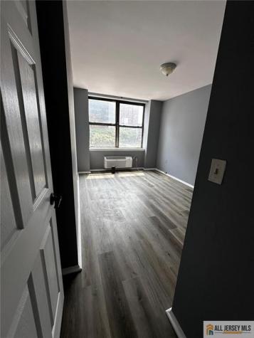 111 Mulberry Street Newark NJ 07102