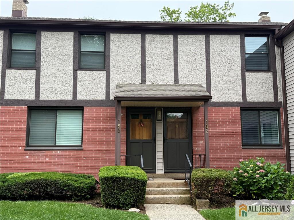 182 Newman Street Metuchen NJ 08840