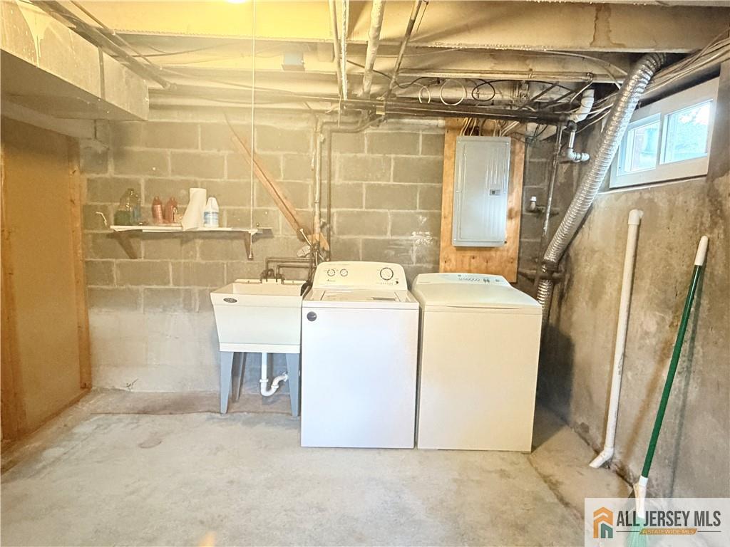 182 Newman Street Metuchen NJ 08840