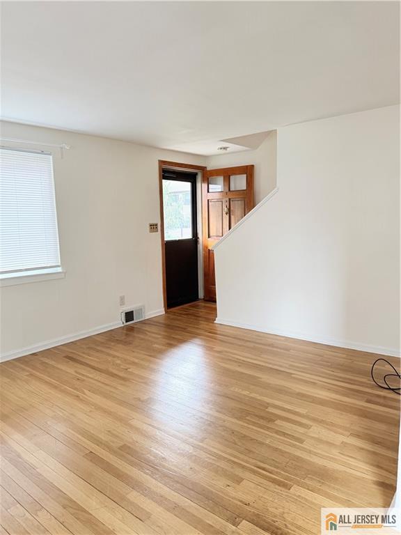 182 Newman Street Metuchen NJ 08840
