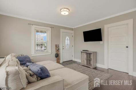110 Parker Street Middlesex NJ 08846