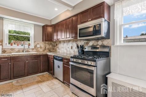 110 Parker Street Middlesex NJ 08846