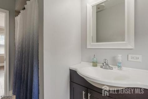 110 Parker Street Middlesex NJ 08846