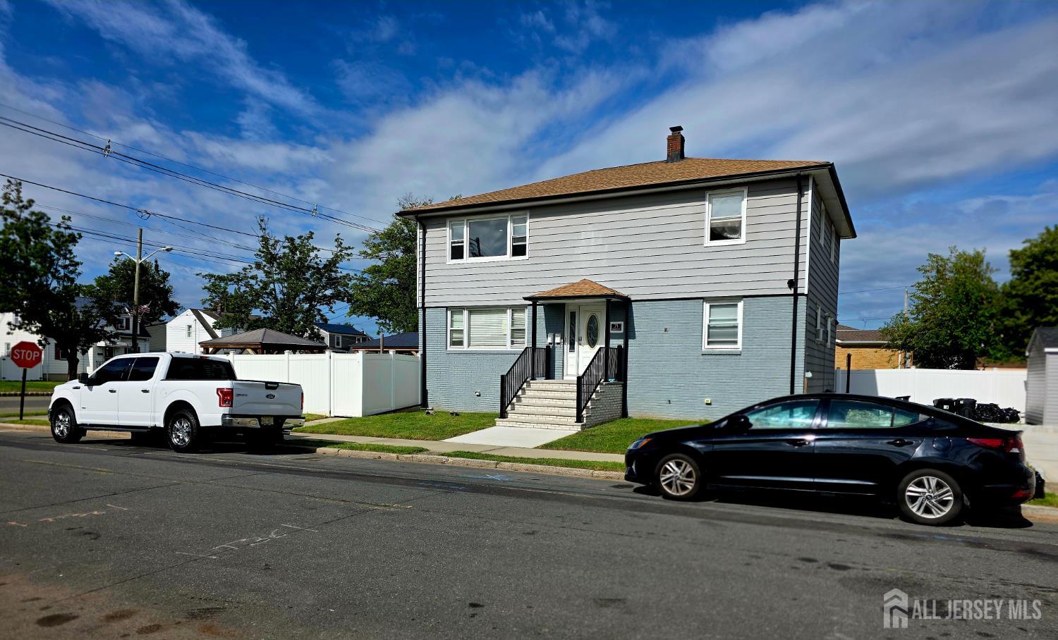 71 Lowell Street Carteret NJ 07008