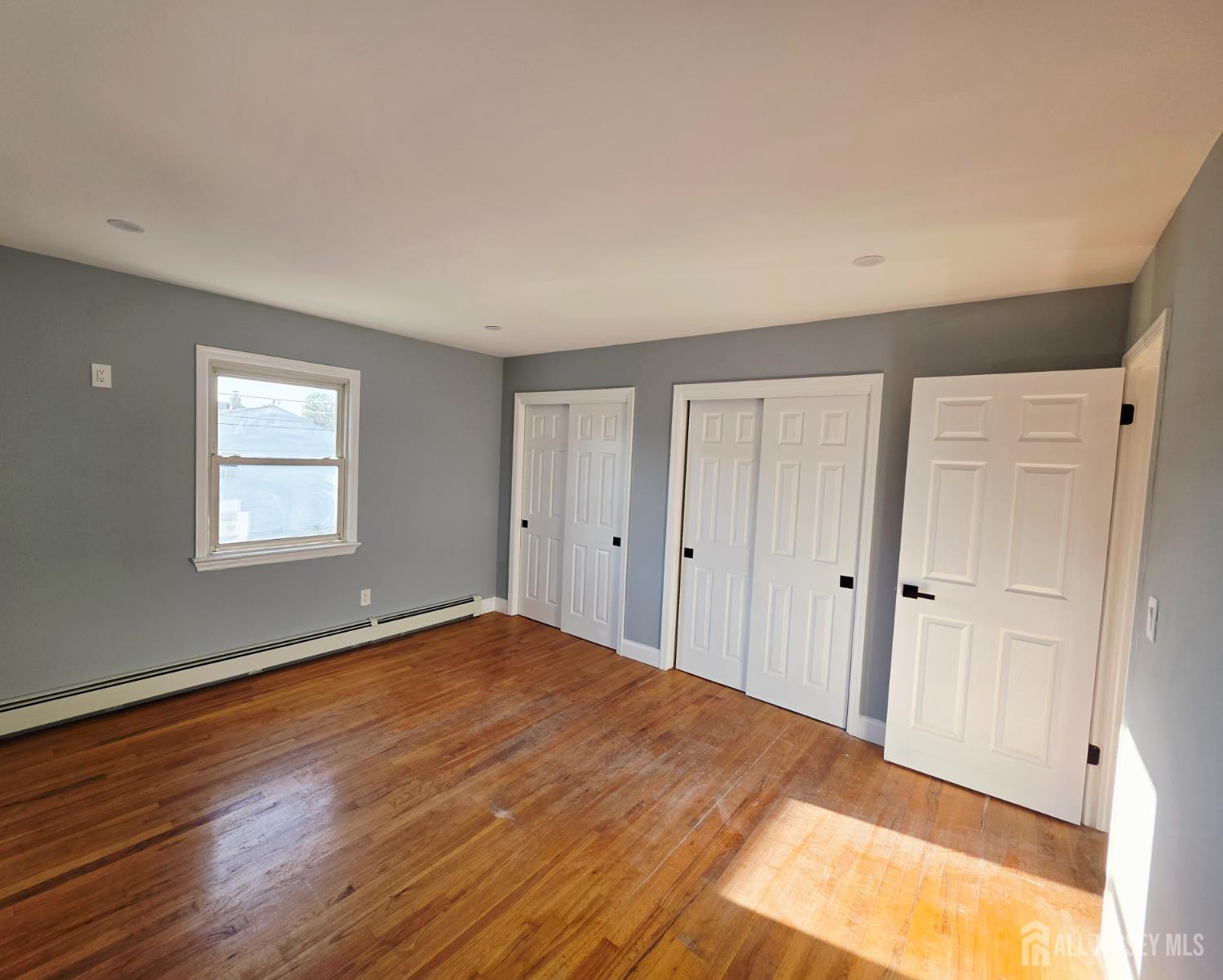 71 Lowell Street Carteret NJ 07008