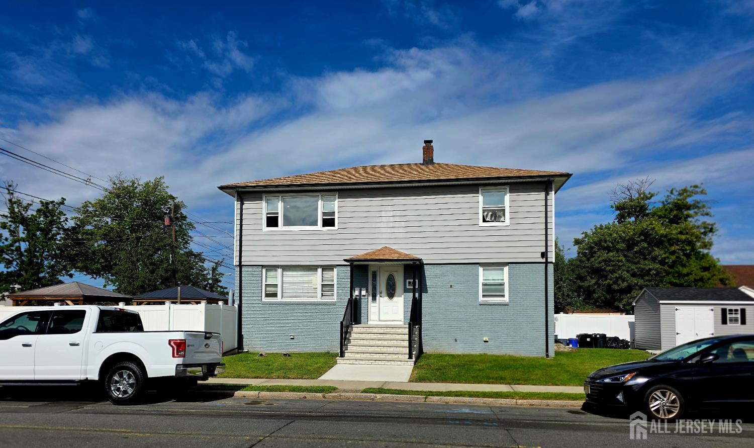 71 Lowell Street Carteret NJ 07008