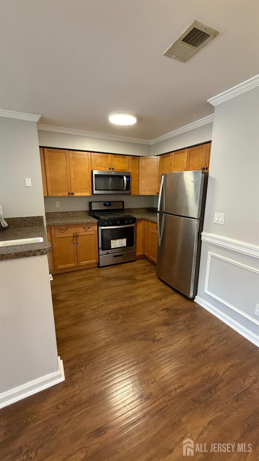 338 Cozzens Court East Brunswick NJ 08816