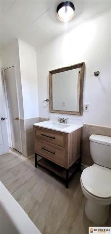 40 Beverly Avenue Franklin NJ 08873