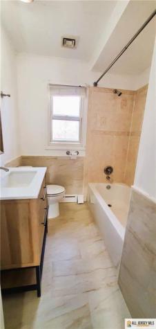 40 Beverly Avenue Franklin NJ 08873