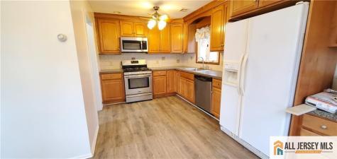40 Beverly Avenue Franklin NJ 08873