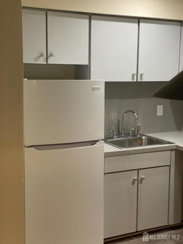 161 Evergreen Road Edison NJ 08837