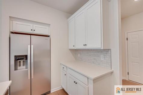 323 Sadie Circle New Brunswick NJ 08901