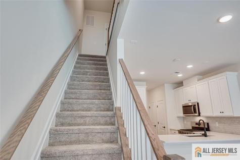 323 Sadie Circle New Brunswick NJ 08901