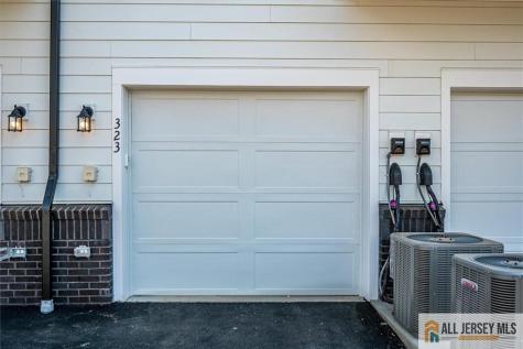 323 Sadie Circle New Brunswick NJ 08901