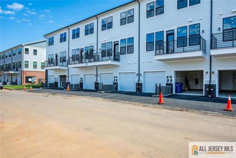 323 Sadie Circle New Brunswick NJ 08901