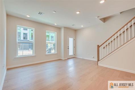 323 Sadie Circle New Brunswick NJ 08901