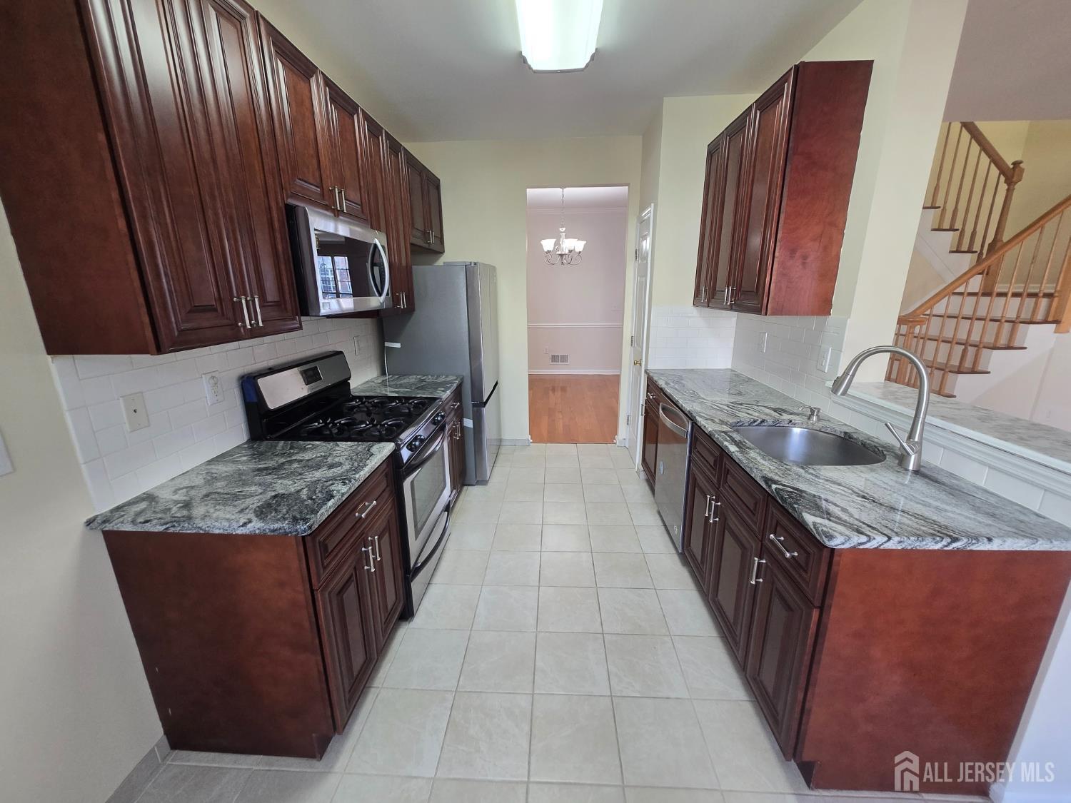 3 Reins Court Franklin NJ 08873