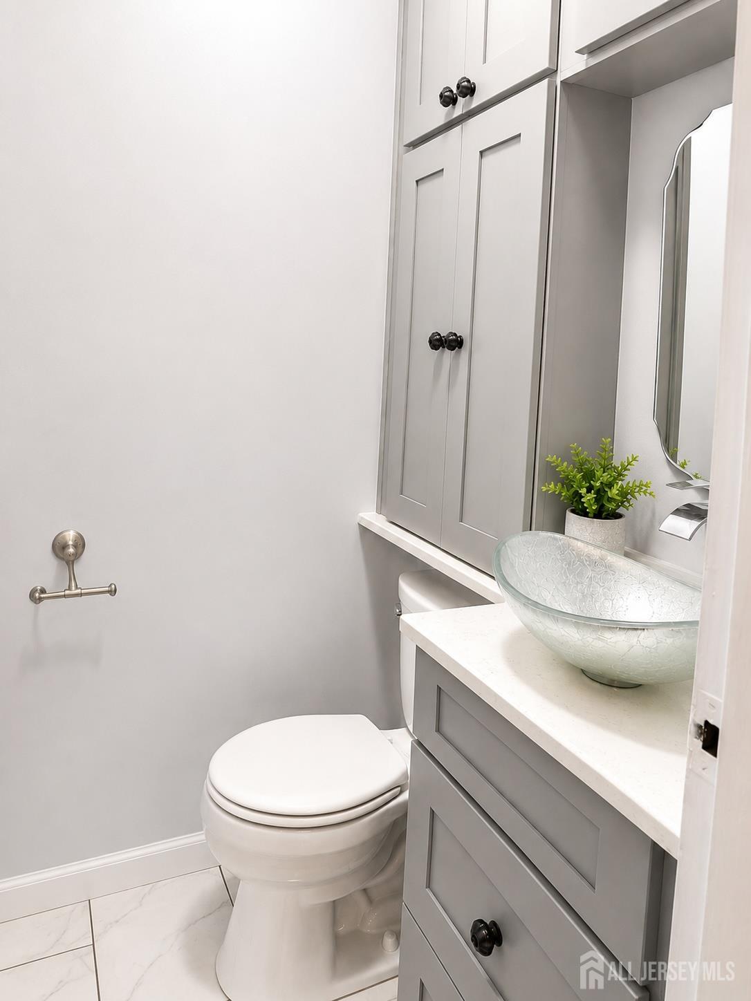 18 Deanna Drive Hillsborough NJ 08844