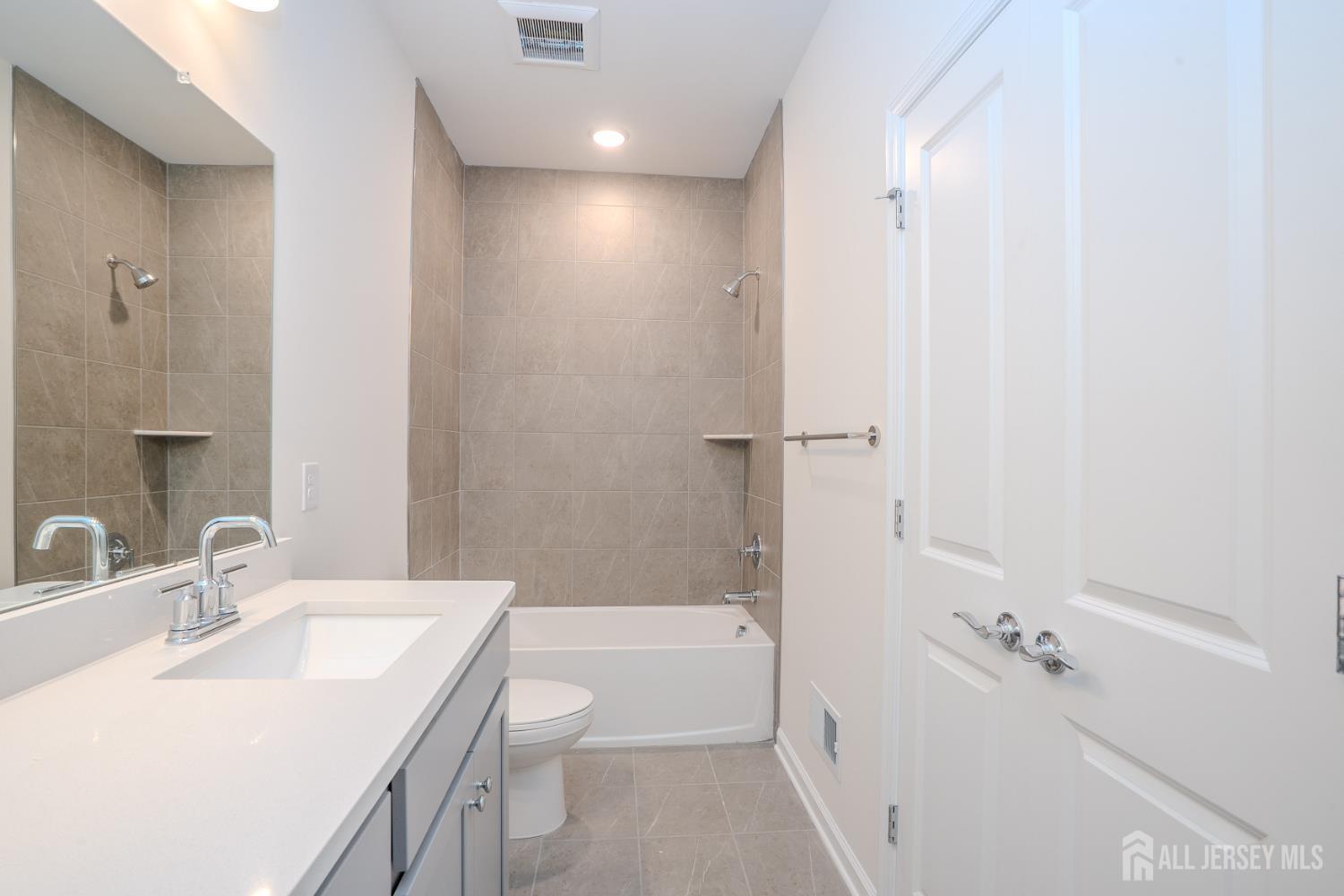 121 Jessie Place New Brunswick NJ 08901