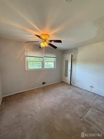 43 Jonathan Drive Edison NJ 08820
