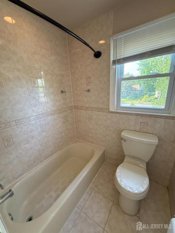 43 Jonathan Drive Edison NJ 08820