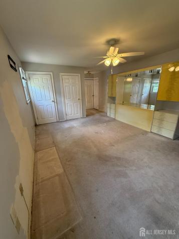 43 Jonathan Drive Edison NJ 08820