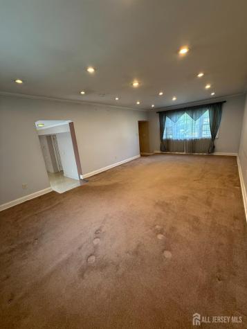 43 Jonathan Drive Edison NJ 08820