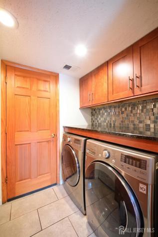 260 Westgate Drive Edison NJ 08820