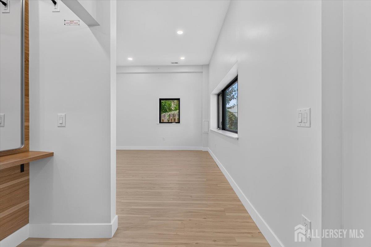 810 N 2nd Avenue Highland Park NJ 08904